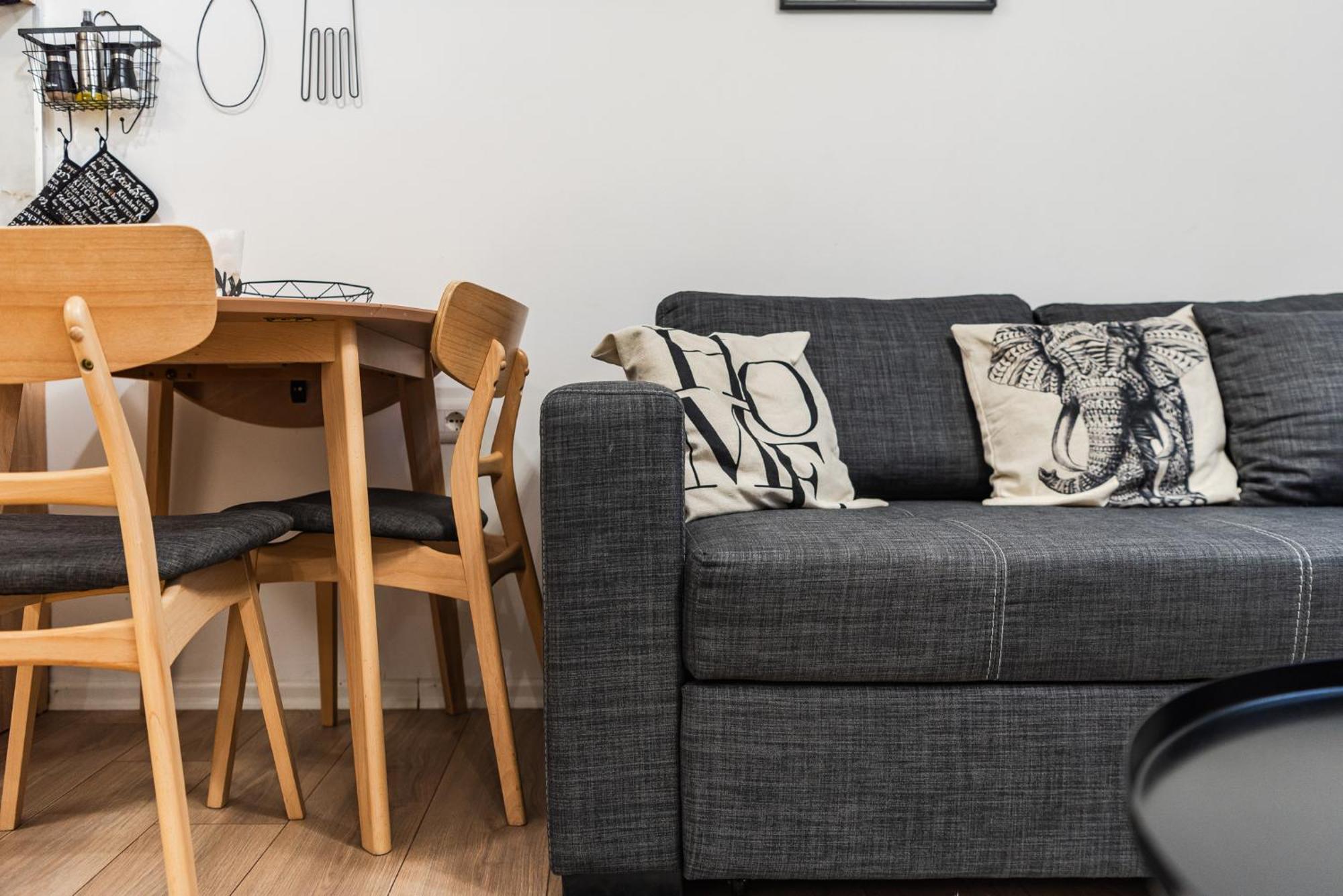 Noir Apartment By Kondo Stays Tirana Zewnętrze zdjęcie