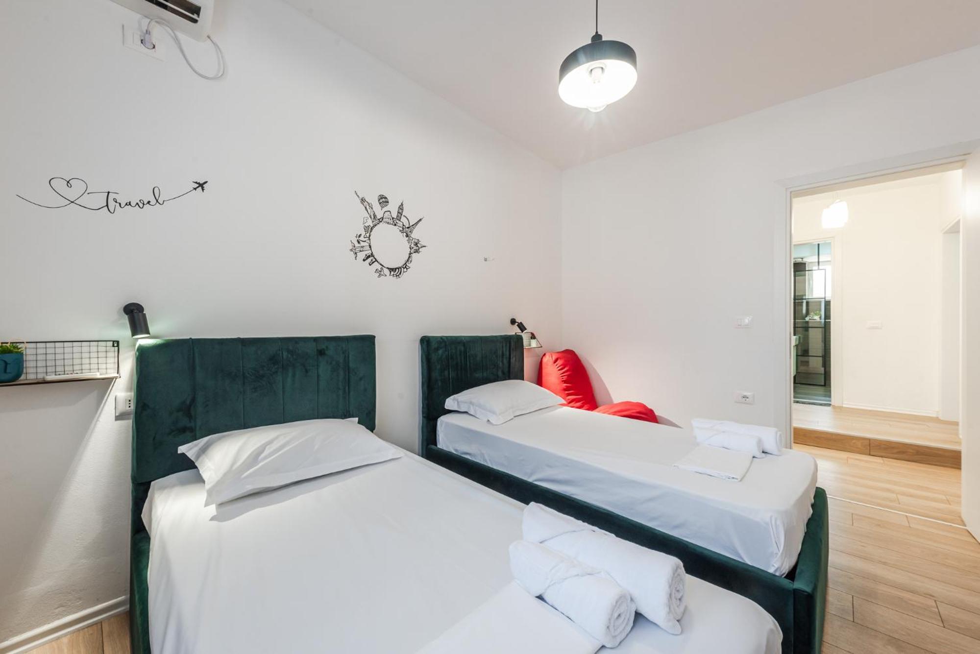 Noir Apartment By Kondo Stays Tirana Zewnętrze zdjęcie