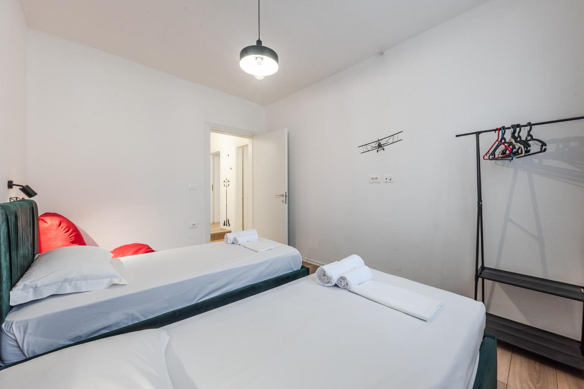 Noir Apartment By Kondo Stays Tirana Zewnętrze zdjęcie