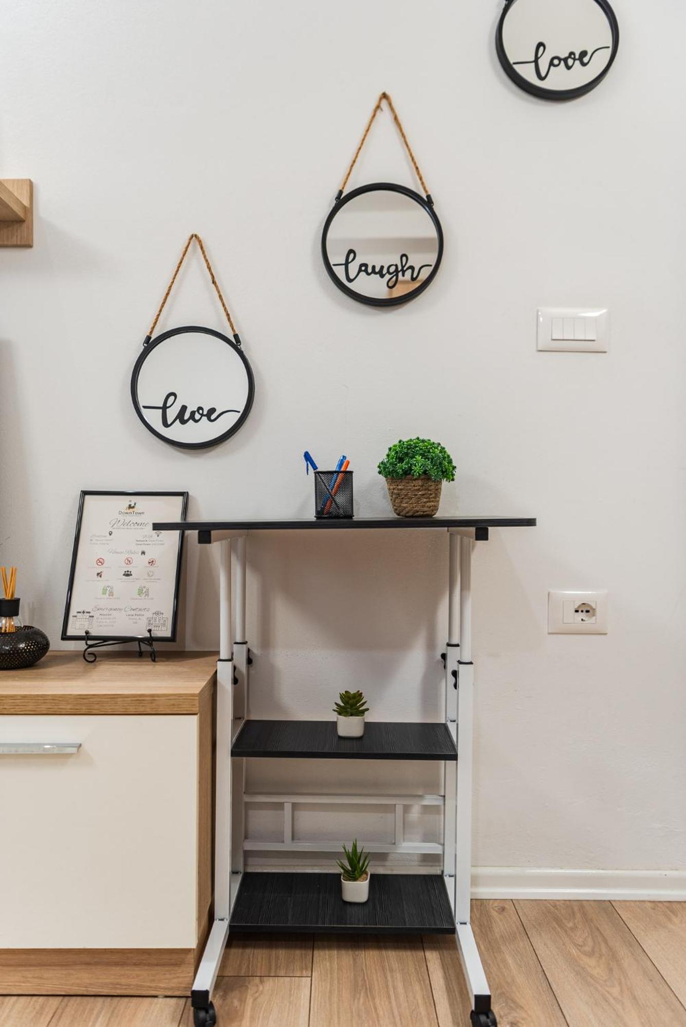 Noir Apartment By Kondo Stays Tirana Zewnętrze zdjęcie