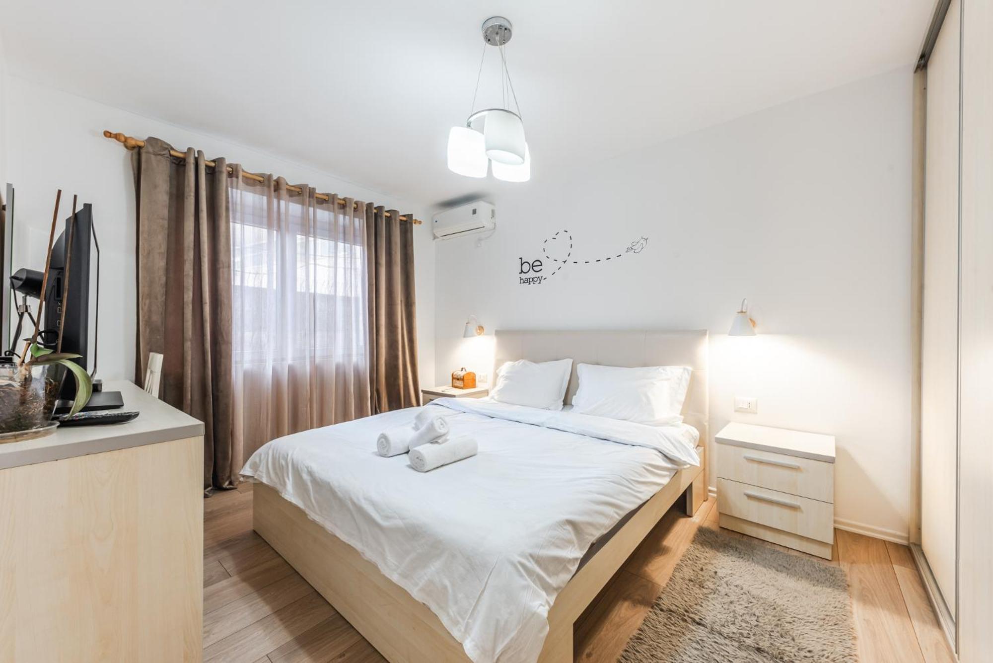 Noir Apartment By Kondo Stays Tirana Zewnętrze zdjęcie
