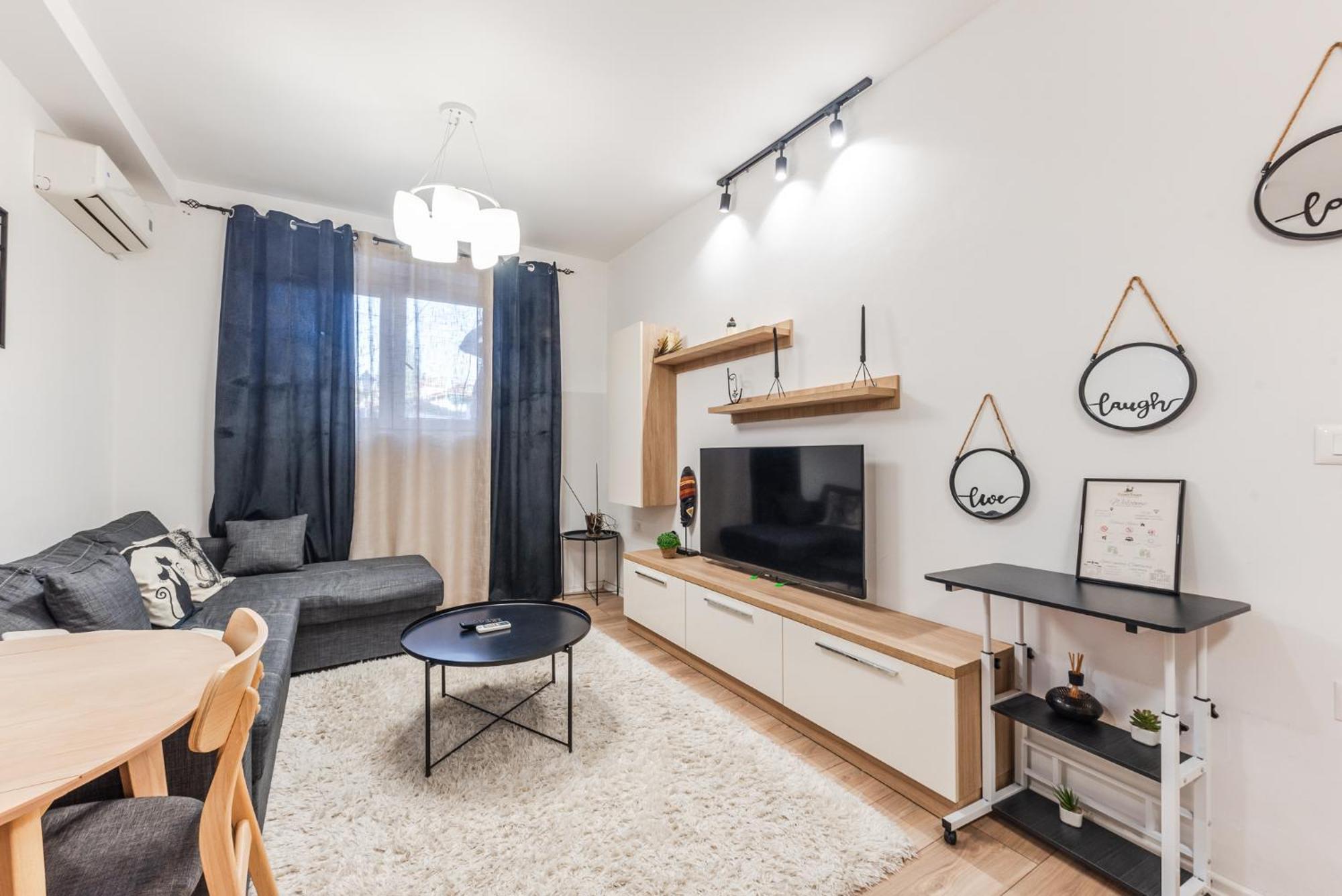 Noir Apartment By Kondo Stays Tirana Zewnętrze zdjęcie
