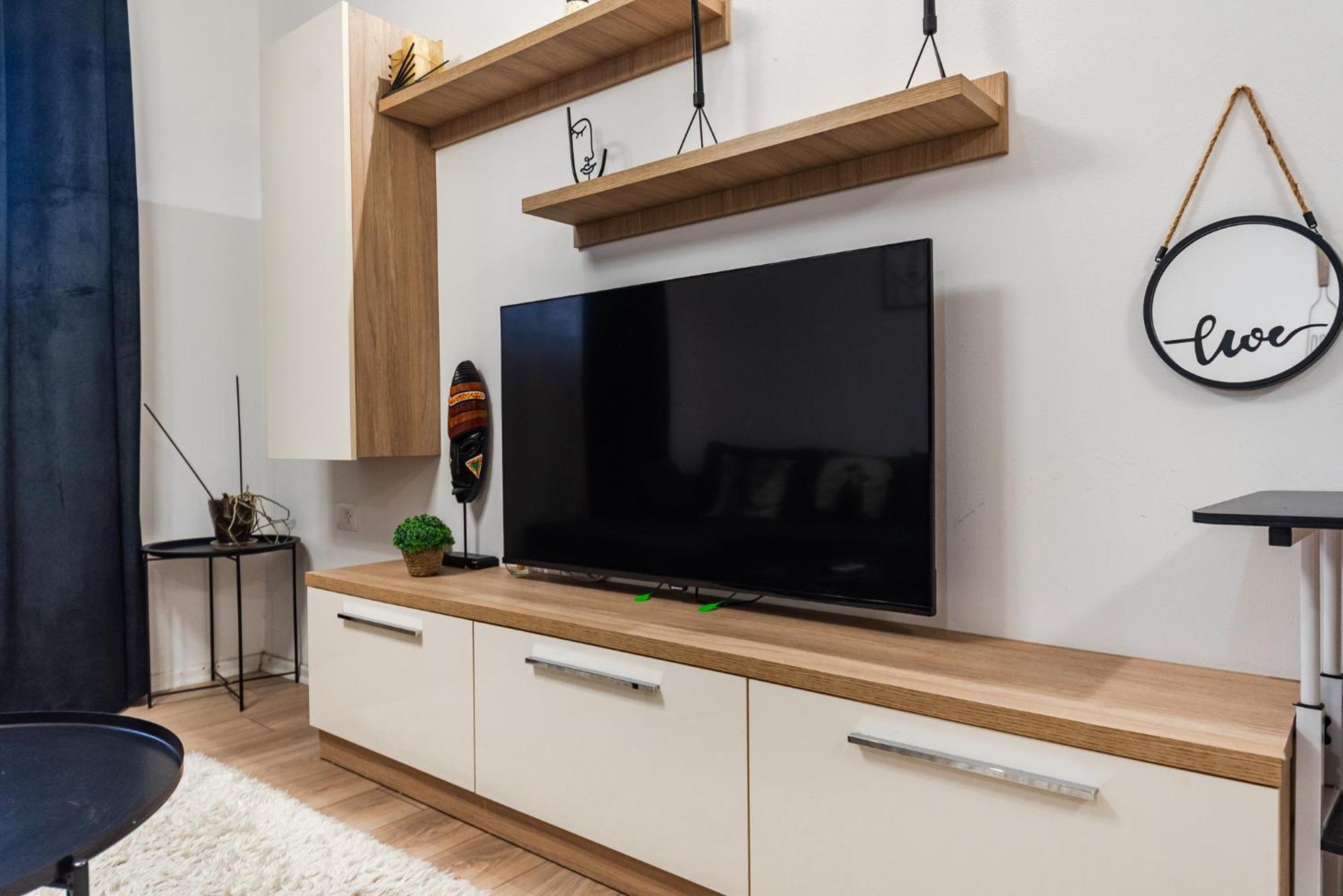 Noir Apartment By Kondo Stays Tirana Zewnętrze zdjęcie
